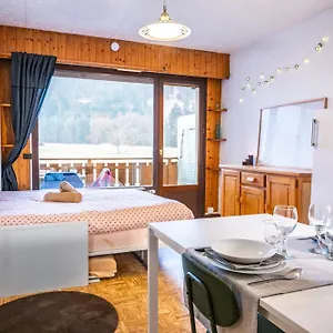 https://le-refuge-dor-i-ski-i-centre.hotels-rhonealpes.com